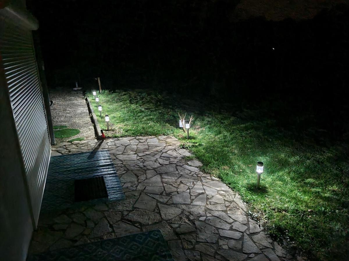 La Perle De Frayssinet-Le-Gelat - Chambre D'Hotes - B&B Εξωτερικό φωτογραφία